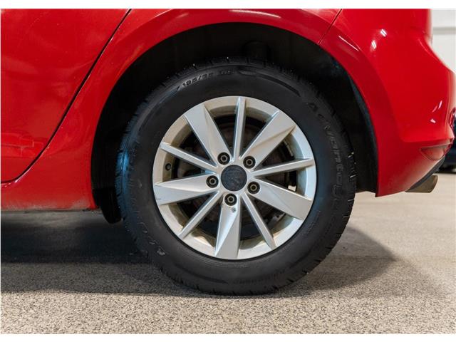 2015 Volkswagen Golf 1.8 TSI Highline (Stk: R68901) in Calgary - Image 9 of 24