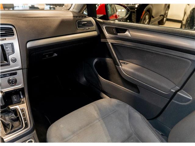 2015 Volkswagen Golf 1.8 TSI Highline (Stk: R68901) in Calgary - Image 21 of 24