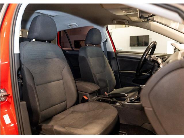2015 Volkswagen Golf 1.8 TSI Highline (Stk: R68901) in Calgary - Image 22 of 24