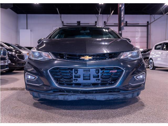 2017 Chevrolet Cruze LT Auto (Stk: R68904) in Calgary - Image 2 of 15
