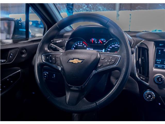 2017 Chevrolet Cruze LT Auto (Stk: R68904) in Calgary - Image 9 of 15
