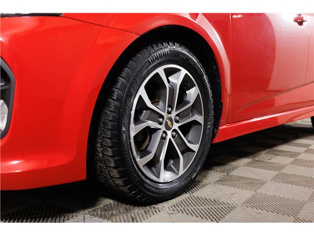 2017 Chevrolet Sonic LT Auto (Stk: Q5003AAA) in London - Image 11 of 28