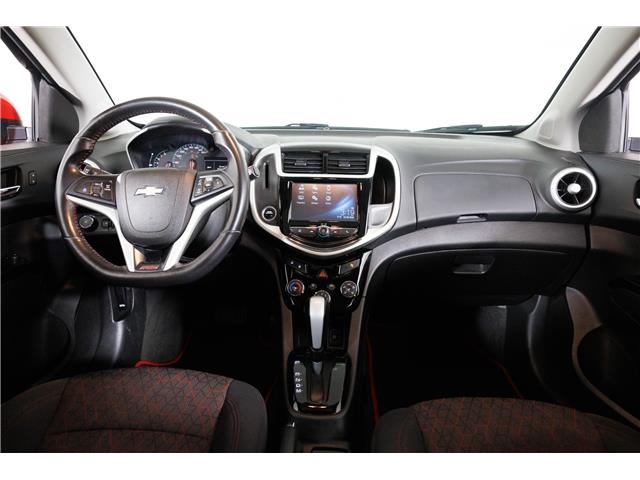 2017 Chevrolet Sonic LT Auto (Stk: Q5003AAA) in London - Image 15 of 28