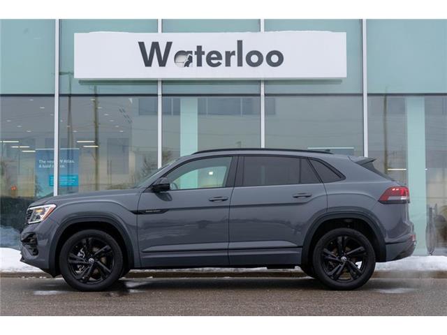 2025 Volkswagen Atlas Cross Sport 2.0 TSI Comfortline R-Line Black Edition (Stk: V25467) in Waterloo - Image 5 of 20