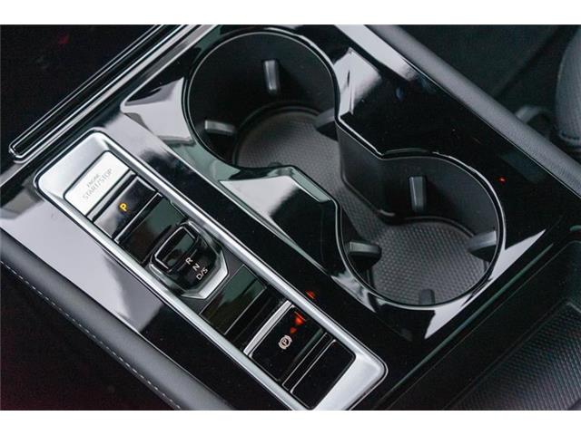 2025 Volkswagen Atlas Cross Sport 2.0 TSI Comfortline R-Line Black Edition (Stk: V25467) in Waterloo - Image 18 of 20