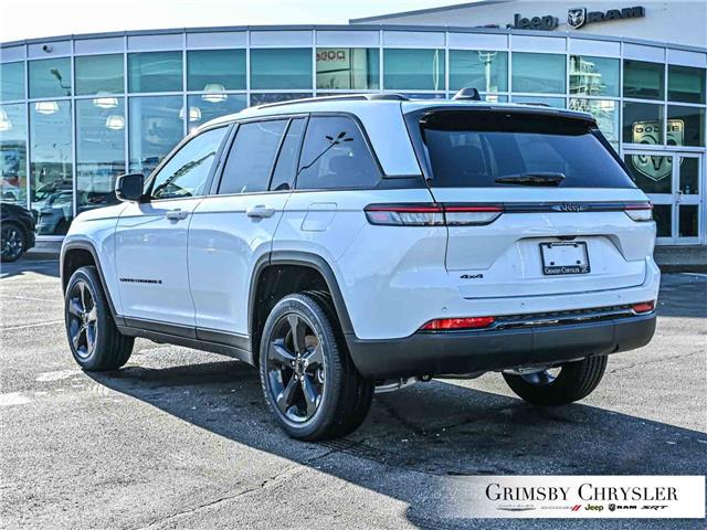 2025 Jeep Grand Cherokee Laredo (Stk: N25206) in Grimsby - Image 4 of 31