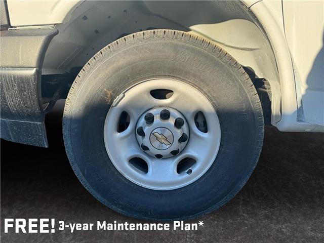 2025 Chevrolet Express 3500 Work Van (Stk: 219459) in AIRDRIE - Image 14 of 15