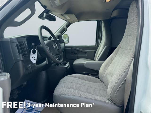 2025 GMC Savana 3500 Work Van (Stk: 360372) in AIRDRIE - Image 9 of 15