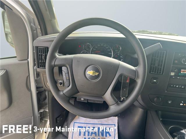 2025 Chevrolet Express 3500 Work Van (Stk: 219513) in AIRDRIE - Image 12 of 15