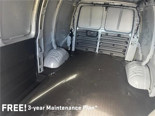 2025 Chevrolet Express 3500 Work Van (Stk: 219513) in AIRDRIE - Image 13 of 15