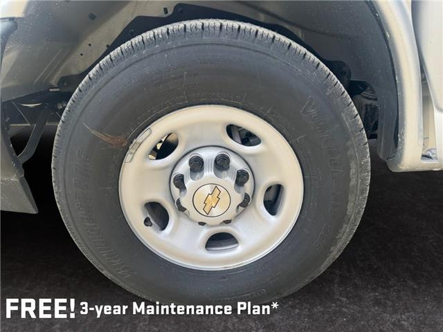 2025 Chevrolet Express 3500 Work Van (Stk: 219513) in AIRDRIE - Image 14 of 15