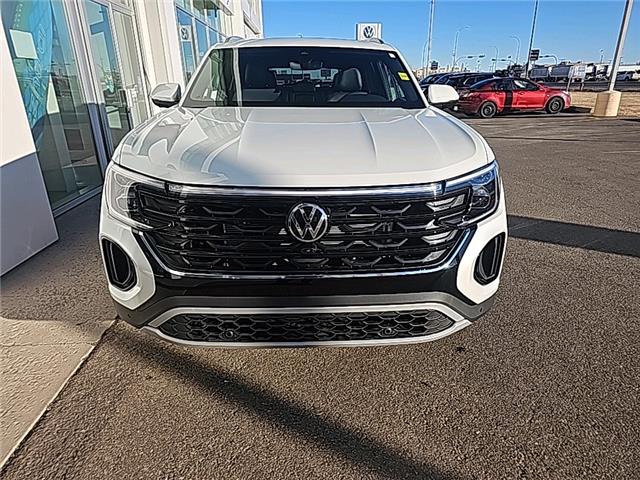 2026 Volkswagen Atlas Cross Sport 2.0 TSI Highline (Stk: 26315) in Lethbridge - Image 7 of 25