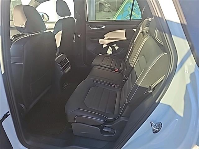 2026 Volkswagen Atlas Cross Sport 2.0 TSI Highline (Stk: 26315) in Lethbridge - Image 11 of 25