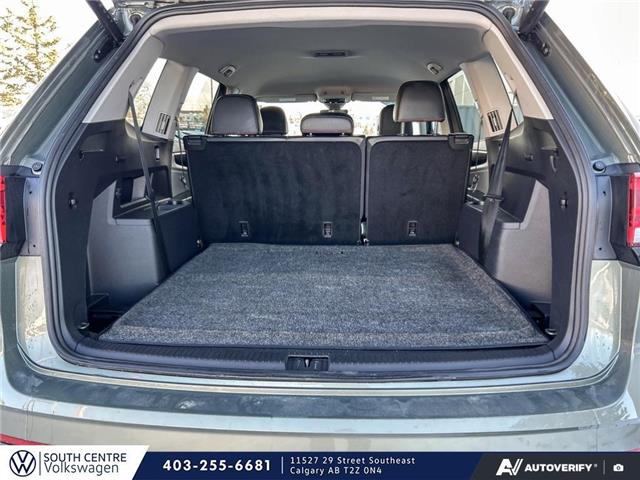 2024 Volkswagen Atlas 2.0 TSI Peak Edition (Stk: SU7692) in Calgary - Image 10 of 23