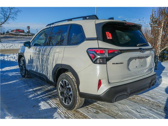 2026 Subaru Forester Touring (Stk: 455537) in Red Deer - Image 5 of 17