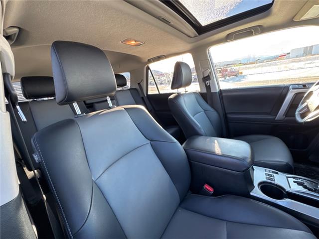 2021 Toyota 4Runner Base (Stk: 5968372M) in Cranbrook - Image 11 of 23
