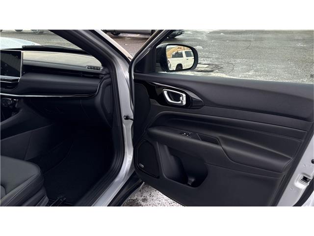 2026 Jeep Compass Limited (Stk: TT049) in Kamloops - Image 10 of 24