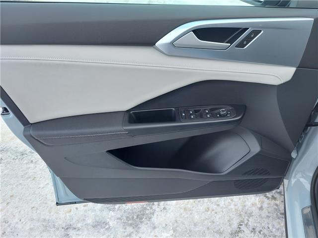 2026 Volkswagen Taos Comfortline (Stk: 260150) in Regina - Image 15 of 43