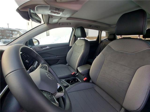 2026 Volkswagen Taos Comfortline Black Edition (Stk: 260155) in Regina - Image 17 of 42