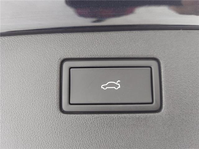 2026 Volkswagen Tiguan Comfortline R-Line Black Edition (Stk: 260156) in Regina - Image 14 of 39