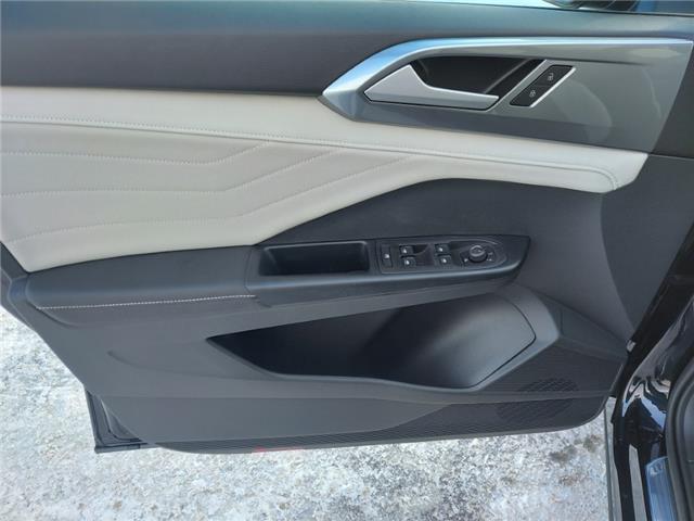 2026 Volkswagen Taos Highline (Stk: 260162) in Regina - Image 15 of 43