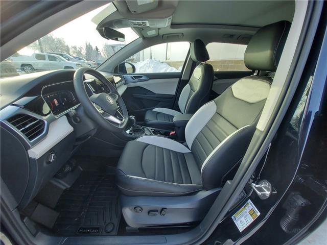 2026 Volkswagen Taos Highline (Stk: 260162) in Regina - Image 18 of 43