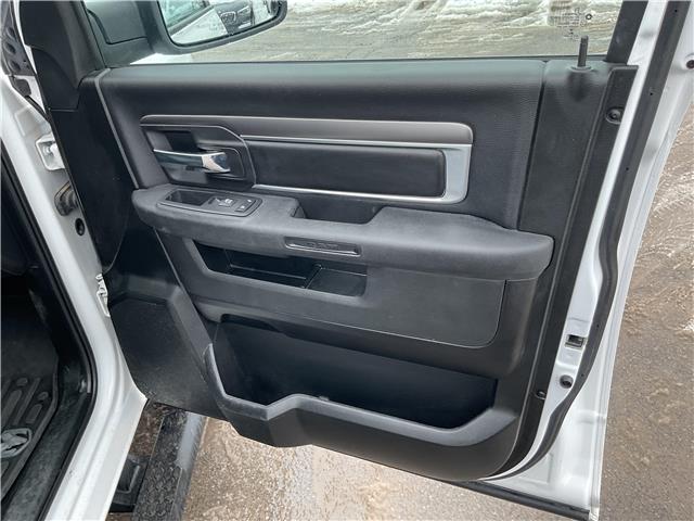 2022 RAM 1500 Classic SLT (Stk: 251615) in Kingston - Image 22 of 25