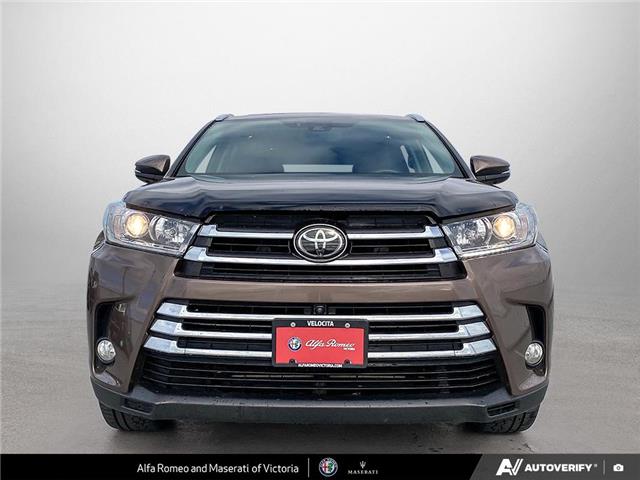 2017 Toyota Highlander Limited (Stk: 911470) in Victoria - Image 2 of 23
