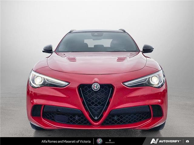 2022 Alfa Romeo Stelvio Quadrifoglio (Stk: 912130) in Victoria - Image 2 of 24