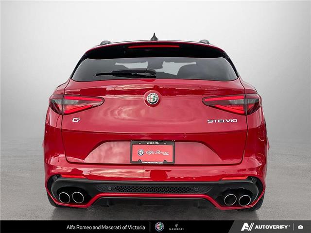 2022 Alfa Romeo Stelvio Quadrifoglio (Stk: 912130) in Victoria - Image 5 of 24
