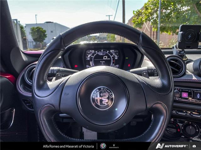 2017 Alfa Romeo 4C Base (Stk: 911720) in Victoria - Image 14 of 22