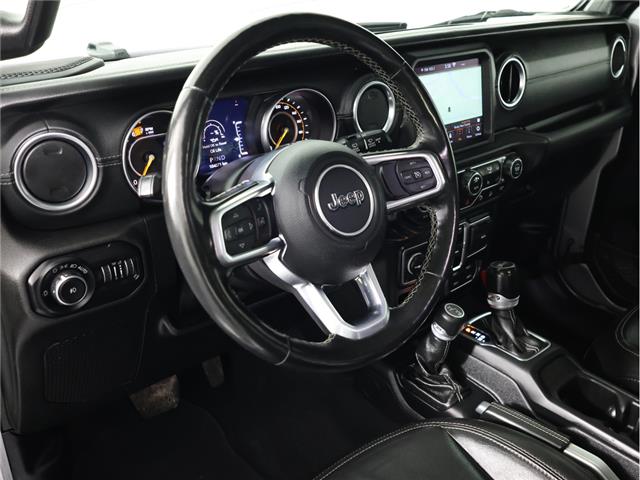 2020 Jeep Wrangler Unlimited Sahara (Stk: A20650) in Calgary - Image 13 of 18