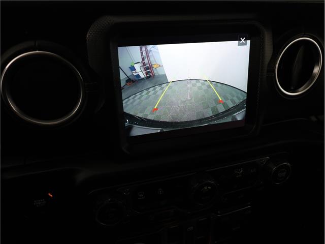 2020 Jeep Wrangler Unlimited Sahara (Stk: A20650) in Calgary - Image 15 of 18