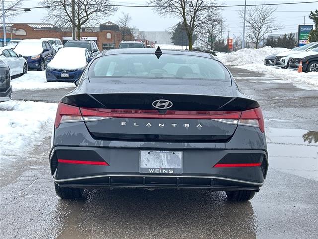 2025 Hyundai Elantra Preferred w/Tech Package (Stk: 261786A) in Aurora - Image 5 of 8