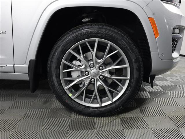 2025 Jeep Grand Cherokee Summit (Stk: 25J259) in Calgary - Image 4 of 20