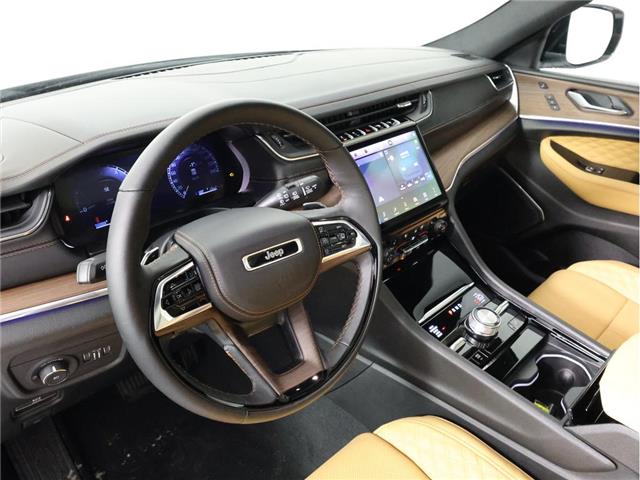 2025 Jeep Grand Cherokee Summit (Stk: 25J259) in Calgary - Image 15 of 20