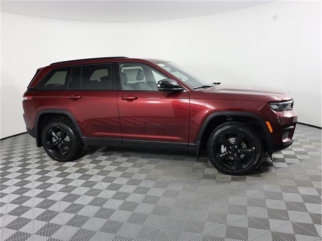 2025 Jeep Grand Cherokee Laredo (Stk: 25J269) in Calgary - Image 5 of 18