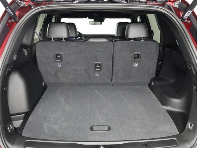 2025 Jeep Grand Cherokee Laredo (Stk: 25J269) in Calgary - Image 8 of 18