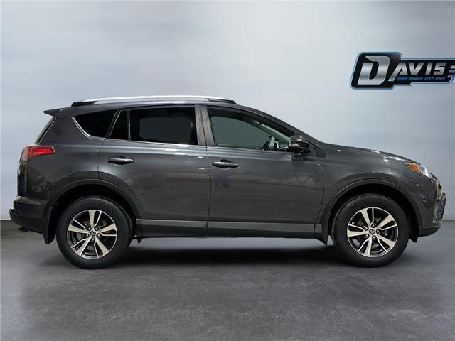 2018 Toyota RAV4 LE (Stk: 40844) in Lethbridge - Image 6 of 15
