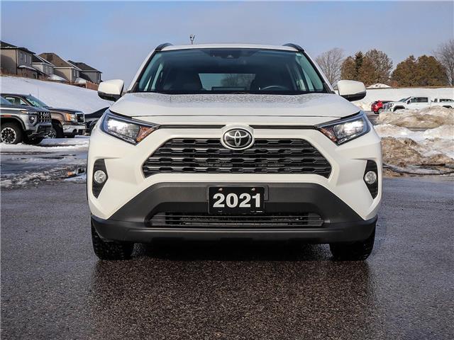2021 Toyota RAV4 XLE (Stk: 25327A) in Ingersoll - Image 2 of 26