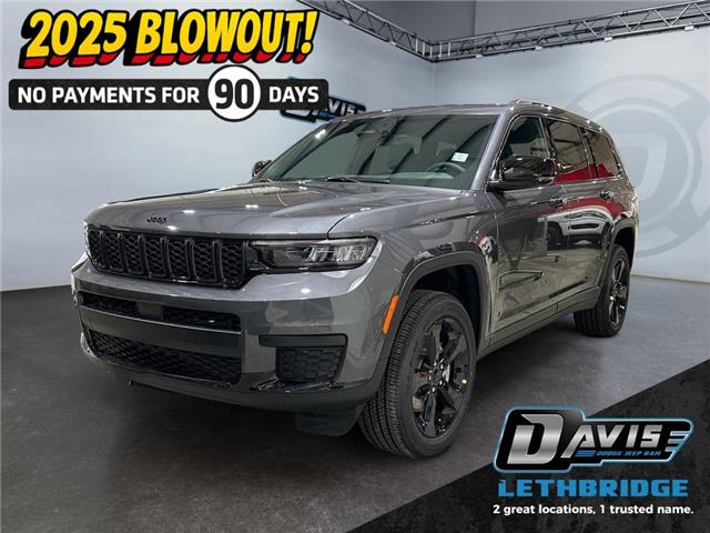 2025 Jeep Grand Cherokee L Laredo (Stk: 40793) in Lethbridge - Image 1 of 15