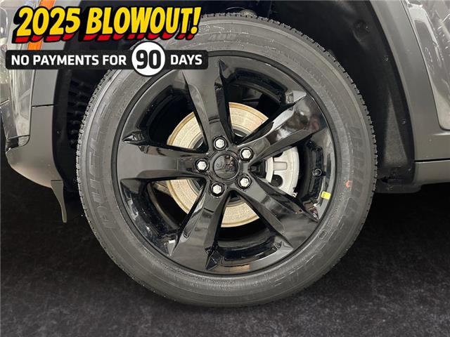 2025 Jeep Grand Cherokee L Laredo (Stk: 40793) in Lethbridge - Image 14 of 15