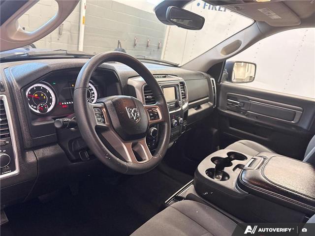 2023 RAM 1500 Classic SLT (Stk: 164476) in London - Image 14 of 26