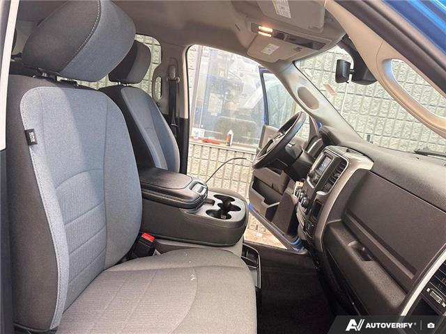 2023 RAM 1500 Classic SLT (Stk: 164476) in London - Image 23 of 26