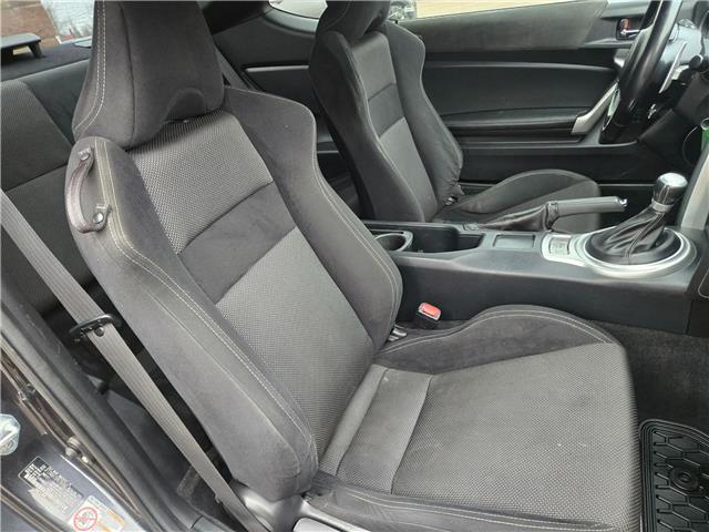 2017 Toyota 86 Base (Stk: A-706860) in Moncton - Image 15 of 17