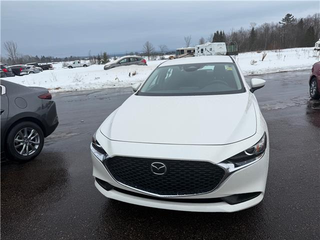 2025 Mazda Mazda3 GX (Stk: 225-243) in Pembroke - Image 2 of 7 2025 Mazda Mazda3 GX (Stk: 225-243) in Pembroke - Image 2 of 7