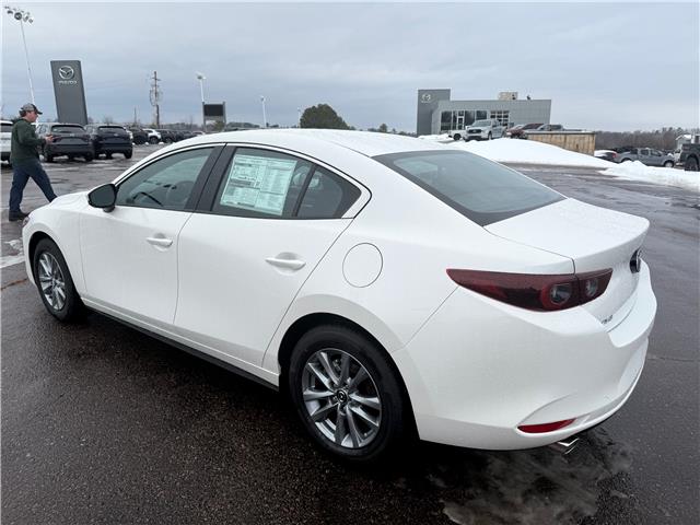 2025 Mazda Mazda3 GX (Stk: 225-243) in Pembroke - Image 6 of 7 2025 Mazda Mazda3 GX (Stk: 225-243) in Pembroke - Image 6 of 7