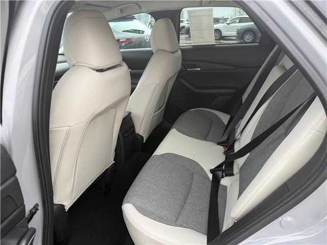 2026 Mazda CX-30 GS (Stk: 226-03) in Pembroke - Image 6 of 10
