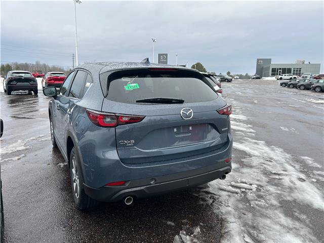 2025 Mazda CX-5 GS (Stk: 225-248) in Pembroke - Image 3 of 4
