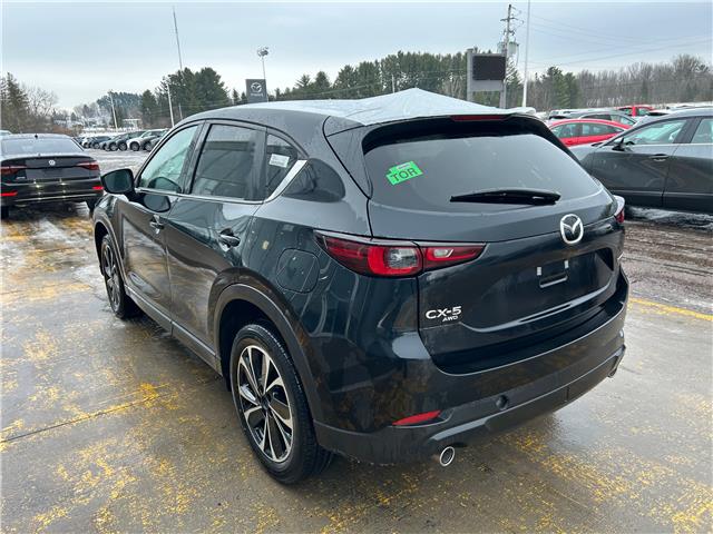 2025 Mazda CX-5 GS (Stk: 225-252) in Pembroke - Image 3 of 3